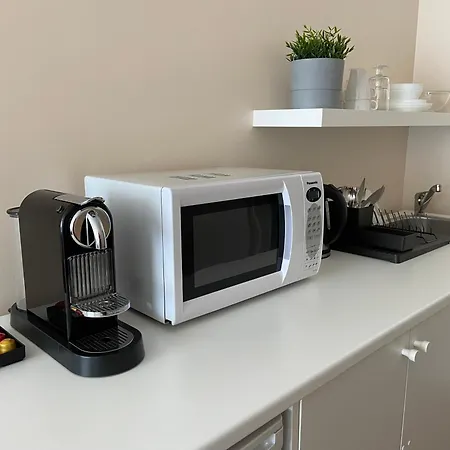 24in By Astos Guest house 3*